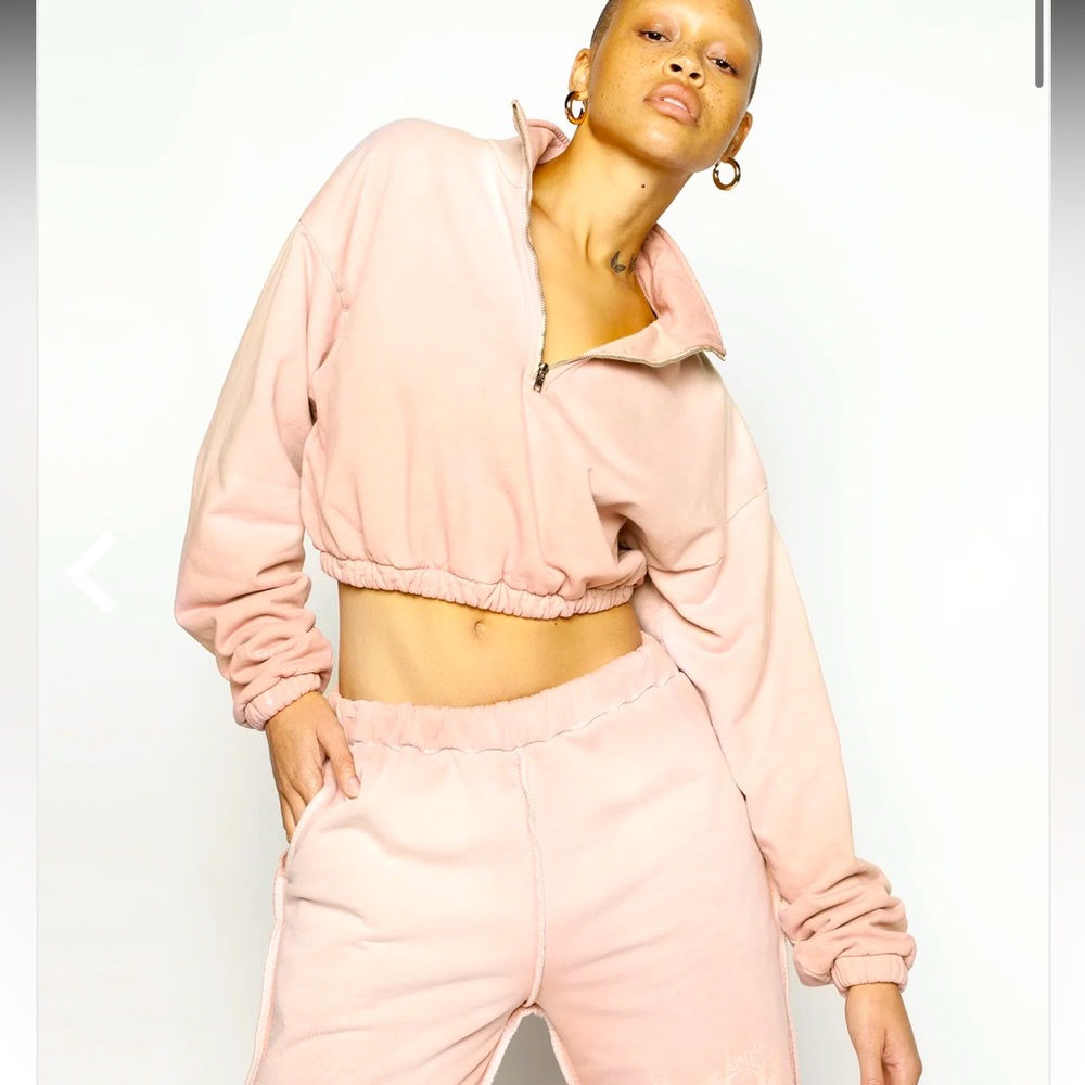 BOYS LIE “CAUGHT BLUSHING”CROPPED QUARTER ZIP SWEATSHIRT